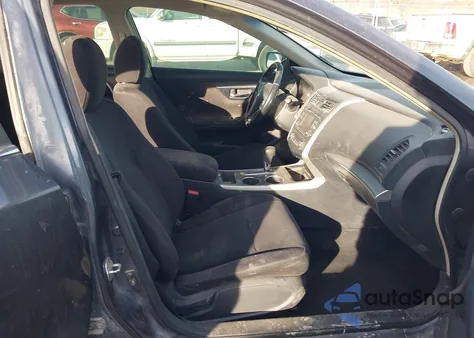 2013 Nissan Altima 2.5 Sv z USA, uszkodzony, nr VIN 1N4AL3AP7DC258275